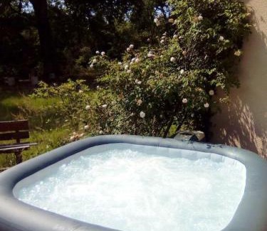 Callen House | Maison rustique près de Callen avec piscine