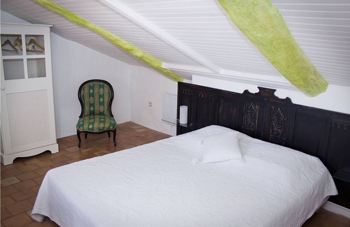 Besse-sur-Issole Bed & Breakfast | Maison Saint-Louis