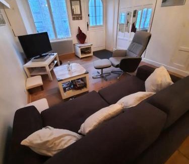 Chambon-le-Chateau House | Maison spacieuse avec jardin à Bel-Air-Val-d'Ance