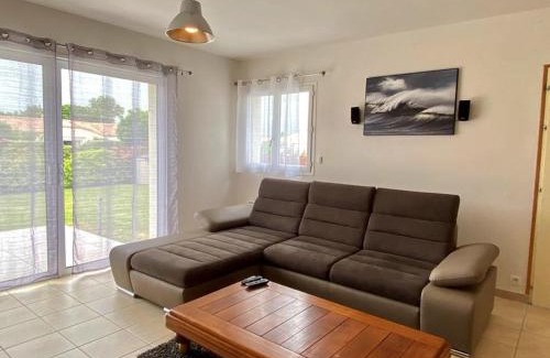 Le Bernard House | Maison spacieuse avec jardin, à 5 km de la plage, Wifi et tout confort - FR-1-336-50