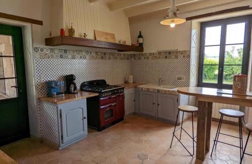 Val-des-Vignes House | Maison spacieuse avec piscine chauffée, jardin clos, terrasses, cheminée, et équipements bébé inclus. - FR-1-653-183