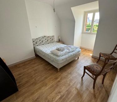 St.-Martin-des-Champs House | Maison trois chambres en impasse