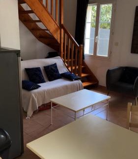 Gallargues-le-Montueux Apartment | Maison vacances climatisée à 20 minutes de la mer