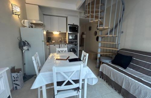 Frontignan House | Maisonette by the sea