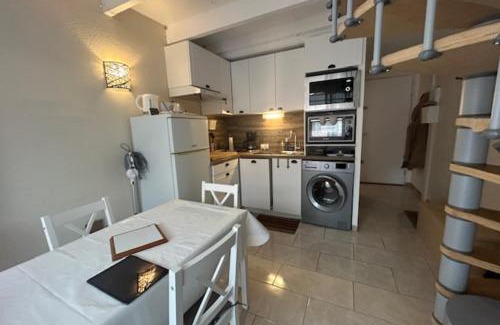 Frontignan House | Maisonette by the sea