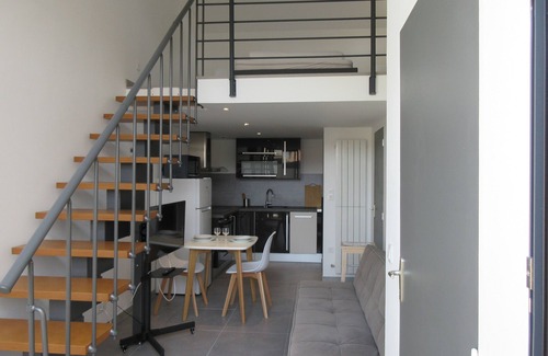 Quartier des Boucholeurs House | Maisonette with terrace and parking close to the beach