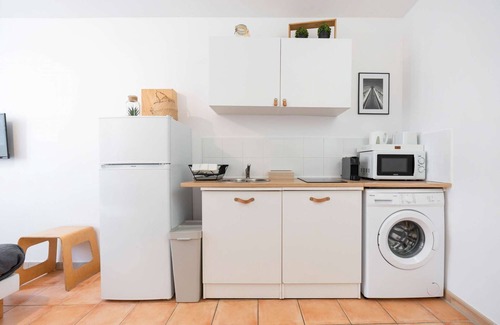 Les Grands Carmes Apartment | MaisonMars Le Petit Panier N°3