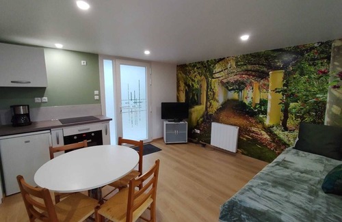 Hampont House | Maisonnette à la Campagne " le Grain de Sel"