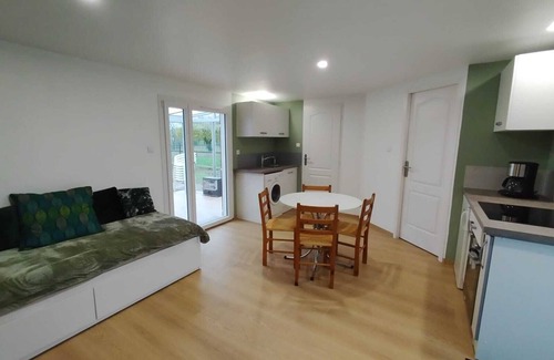 Hampont House | Maisonnette à la Campagne " le Grain de Sel"