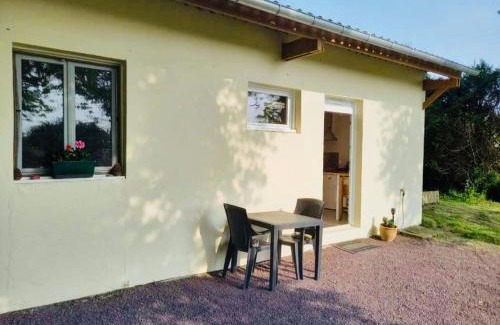 Quemper-Guezennec Apartment | Maisonnette bretonne