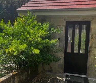 Le Creusot Apartment | Maisonnette centre ville avec patio