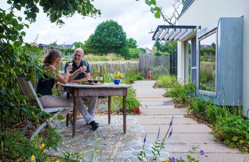 Roborst Villa | Maisonnette Frea, stylish vacation rental for two or alone,.