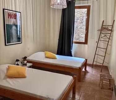 Roquefort-des-Corbieres House | Maisons Les Hirondelles