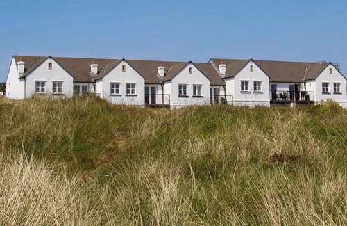 Horton House | Maize Cottage - Four Bedroom House, Sleeps 8