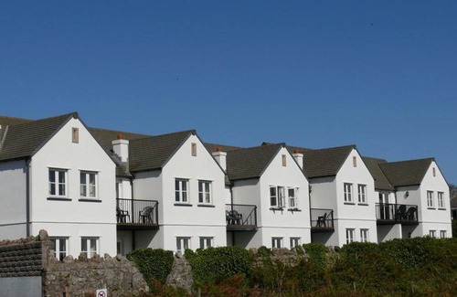 Horton House | Maize Cottage - Four Bedroom House, Sleeps 8