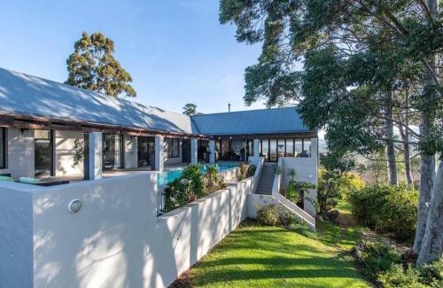 Grabouw House | Majestic Elgin Farm House
