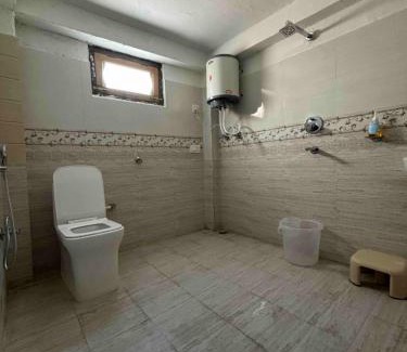 Bhatwari House | Majestic Heights Homestay