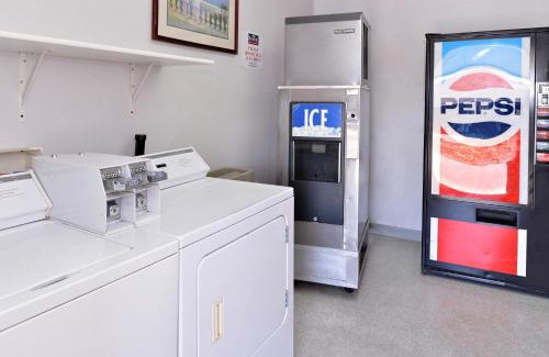 Klamath Falls Hotel | Majestic Inn & Suites