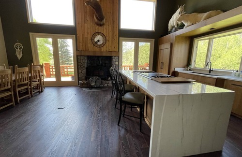 Ely Other | Majestic lodge in the heart of Nevada's Great Basin