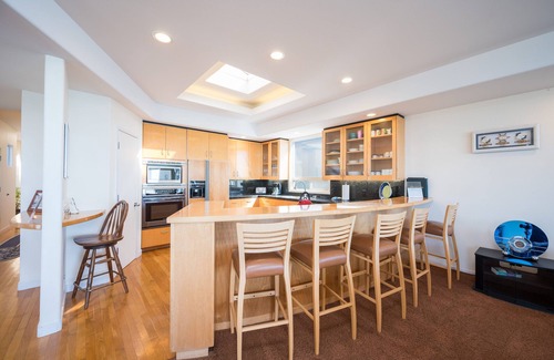 San Simeon House | Majestic Rental on Moonstone Beach Directly Across from the Boardwalk!
