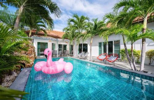 Pratumnak Hill Villa | Majestic Residence Pool Villa 4 Bedrooms Private Beach