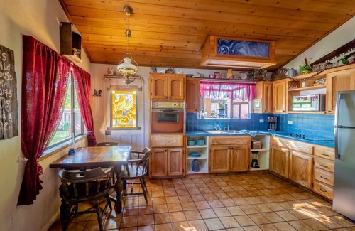 Bradley House | Majestic rural house