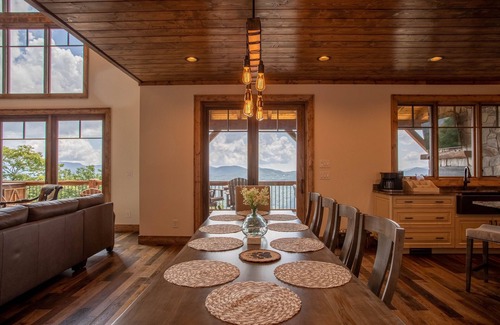 Beech Mountain House | Majestic View Hideaway at Eagles Nest - NEW HOME! 50mi views, hot tub, game room!
