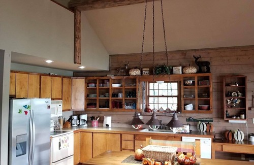 Cookson House | Majestic views of lake Tenkiller