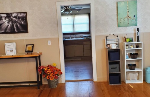 Meade House | Make this house your HOME away from home