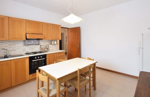 Arcola House | Make yourself comfortable with your loved ones in this spacious and stylish vacation home.