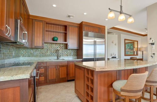 Wailea Condo | Makena Surf E103 Beachfront Resort - 2 Bedroom Oceanfront Condo