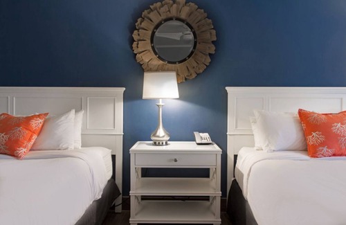 Marathon Resort | Making The Best Memories Along The Way! 3 Comfortable Units, Free Parking, Pool