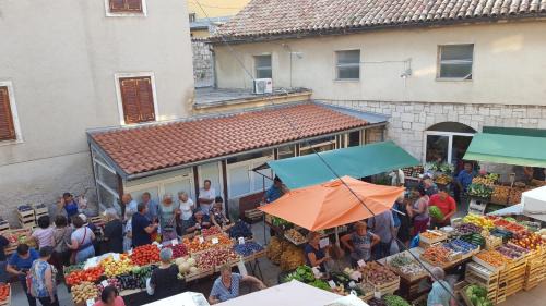 Senj Apartment | Mala placa