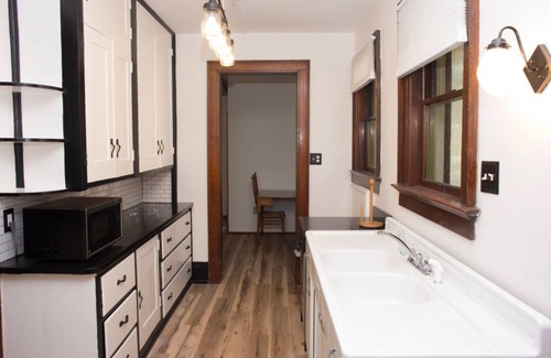 Loudonville House | Malabar Chalet is a beautiful and centrally located home in the heart of Mohican