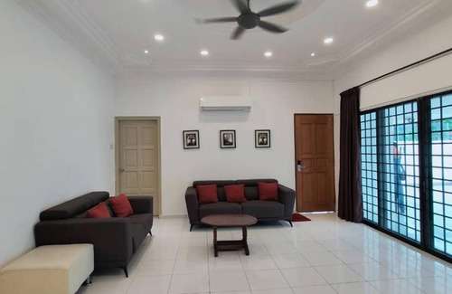 Lapan Tengkera Villa | Malacca Town Tranquerah Cluster Home #404A