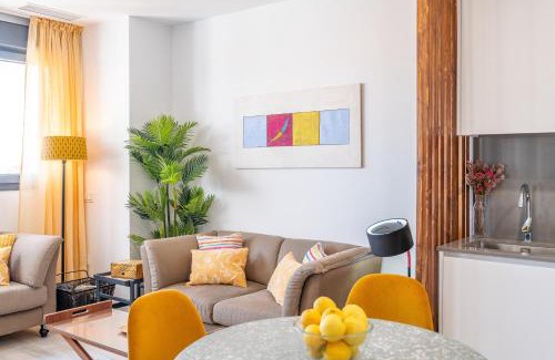 Palma-Palmilla Apartment | Malaga Tower View