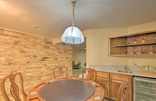 Star Harbor House | Malakoff Lakefront Home: Golf Course On-Site!