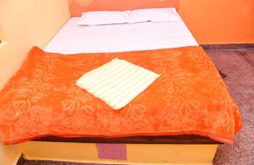 Thiruthani Hotel | Malar restaurant and rooms