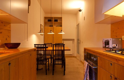 Santa Croce Apartment | "Malcanton Gaffaro, comfortable apartment in Dorsoduro, 2 max 4 pax"
