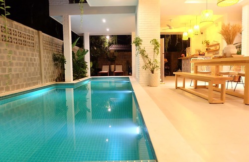 Cam An Villa | Mali Villa-Crystal pool-1min walk to An Bang beach