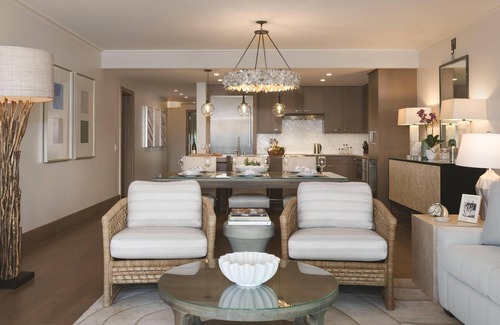 Foster Village Resort | Maliula 3-Bdrm Premier ADA,Luxurious Interior, Magical Lanai with Stunning Views