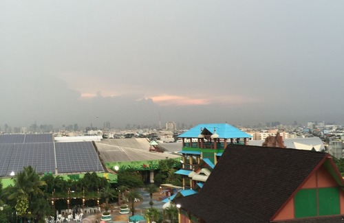 Bang Kapi Apartment | Mall Suites Hotel