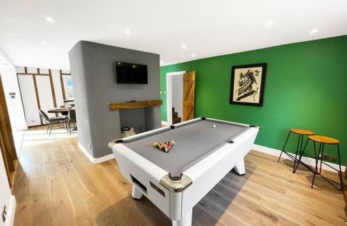 Great Saling House | Mallards - English Countryside Retreat