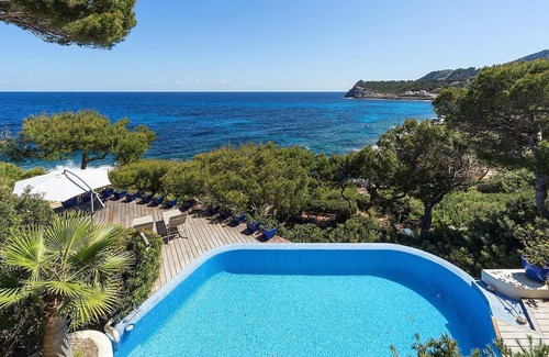 Provensals Villa | Mallorca front line villa sea access 4/6 pax