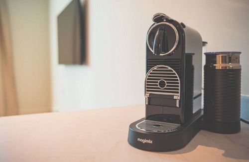 The Docks Apartment | Malmaison Apt 10 · Stunning lux 1bed apt | balcony | city views