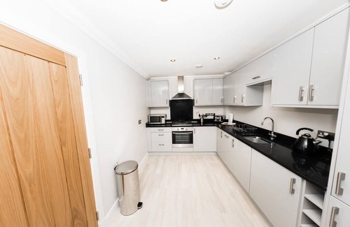 Reading Apartment | Malthouse Court -Superior 2-Bed Penthouse wBalcony