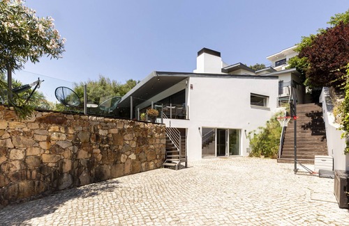 Malveira da Serra Villa | Malveira Seaview Villa by CadenzaLux