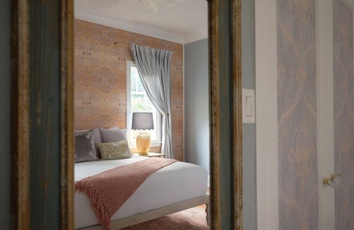 Wailuku Bed & Breakfast | Mamane Suite - Historic charm and views