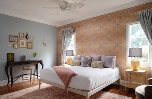 Wailuku Bed & Breakfast | Mamane Suite - Historic charm and views