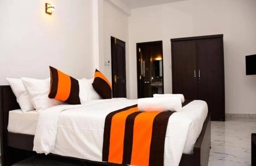 Ettukala Hotel | Mamma Raji Hotel